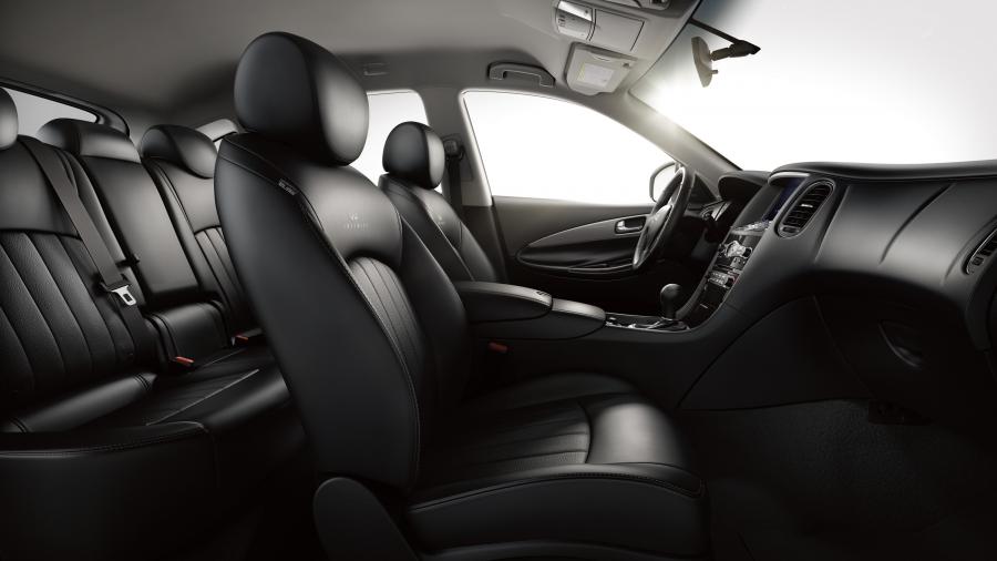  Infiniti QX50 2014 года  (фото 37 из 38)